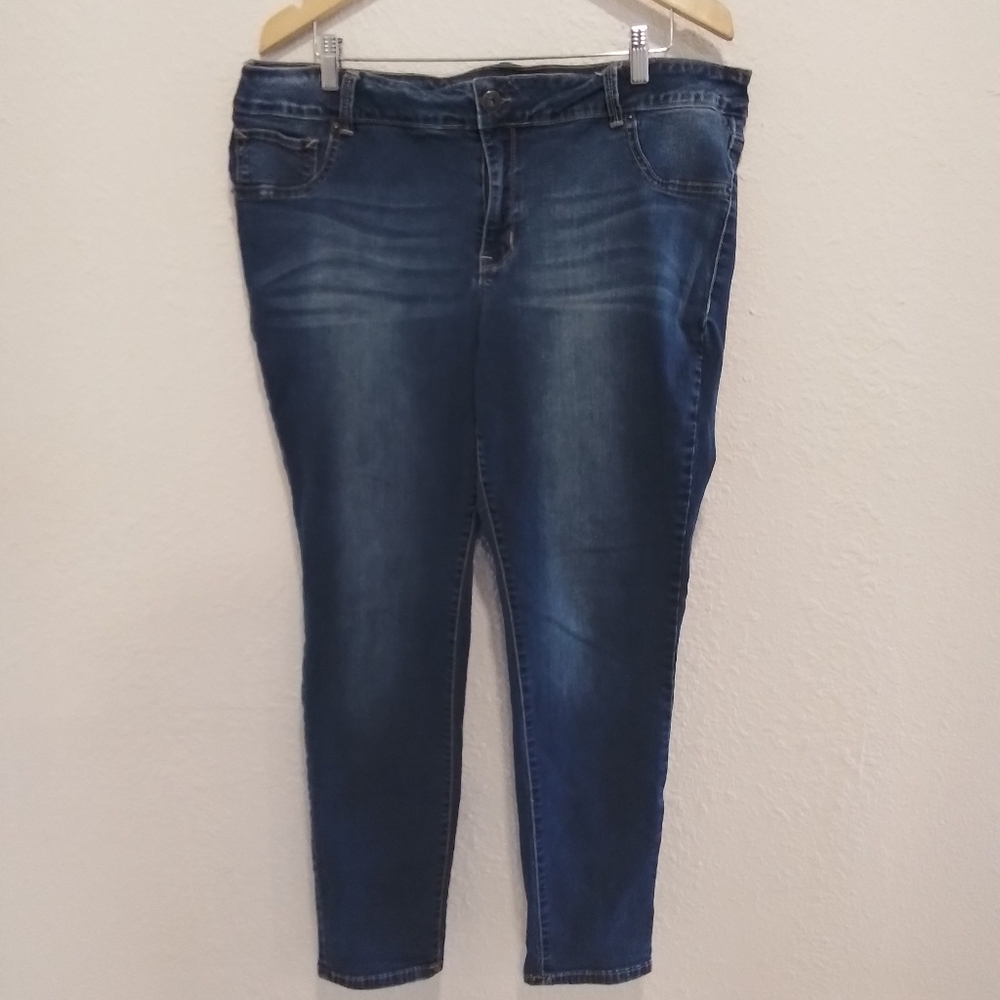 Ladies Maurice's Blue Denim Jeans - Size 22 Regular - Waist 39"
